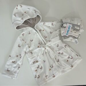 Carter’s Baby Bathrobe 0–9M + NWT Washcloth Set (6pc) Hooded Spa Set Baby Ducks